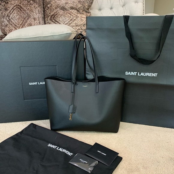 Yves Saint Laurent Handbags - Authentic YSL Large Shopper Bag